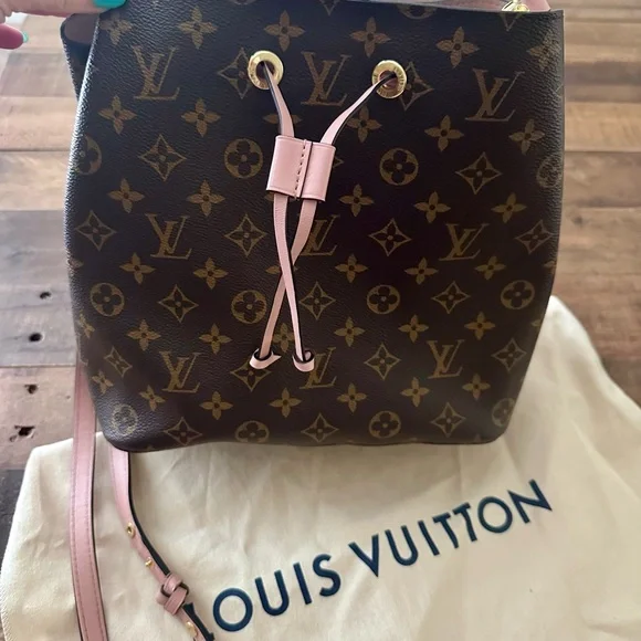 Louis Vuitton crossbody/shoulder bag - Picture 7 of 11